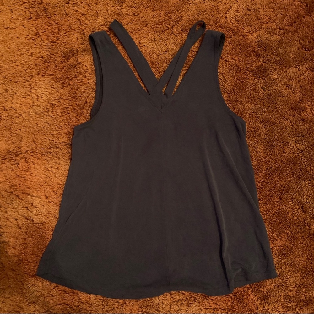 Cut out cross top tank